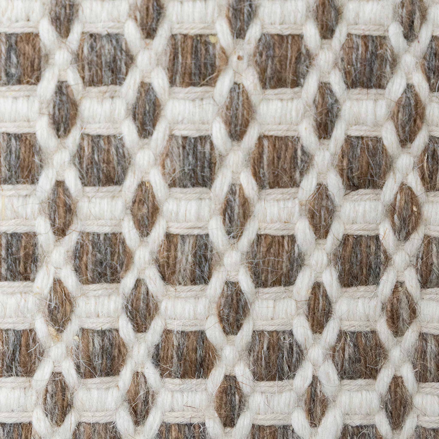 Tapete Decorativo DEYA D7004 - Camello - PET | Algodón - Hecho a Mano - Dorzav