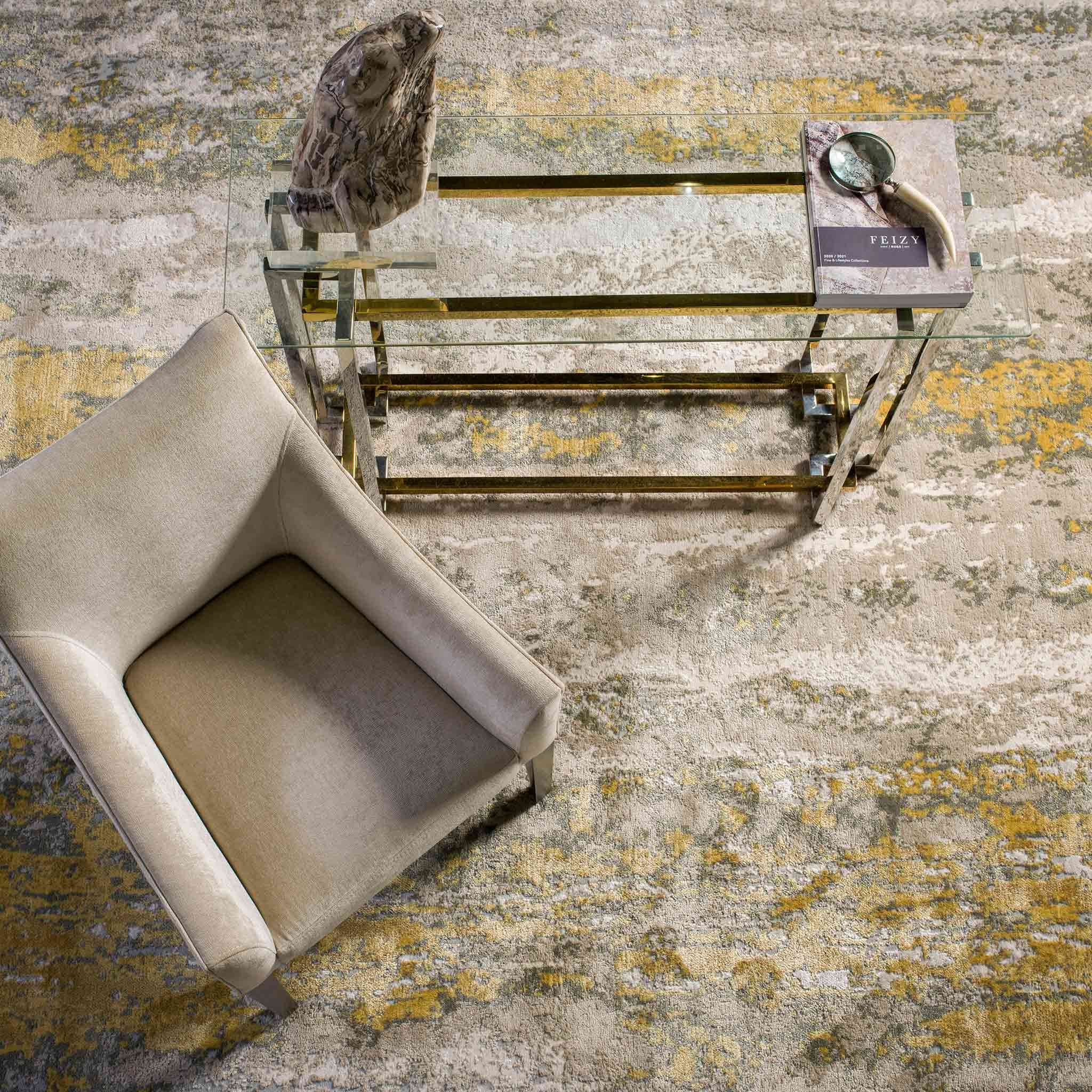 Tapete Decorativo Amira 1023C Dorado / Gris – Abstracto · Interior
