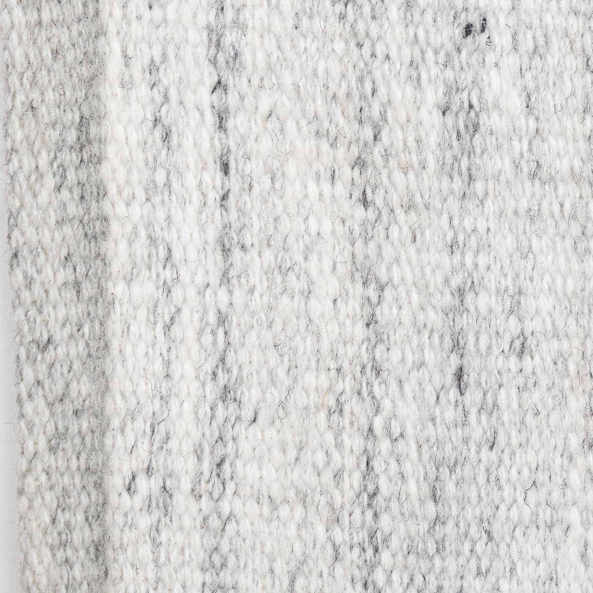 Tapete Decorativo Kiran D5002 Humo – Neutro · Exterior
