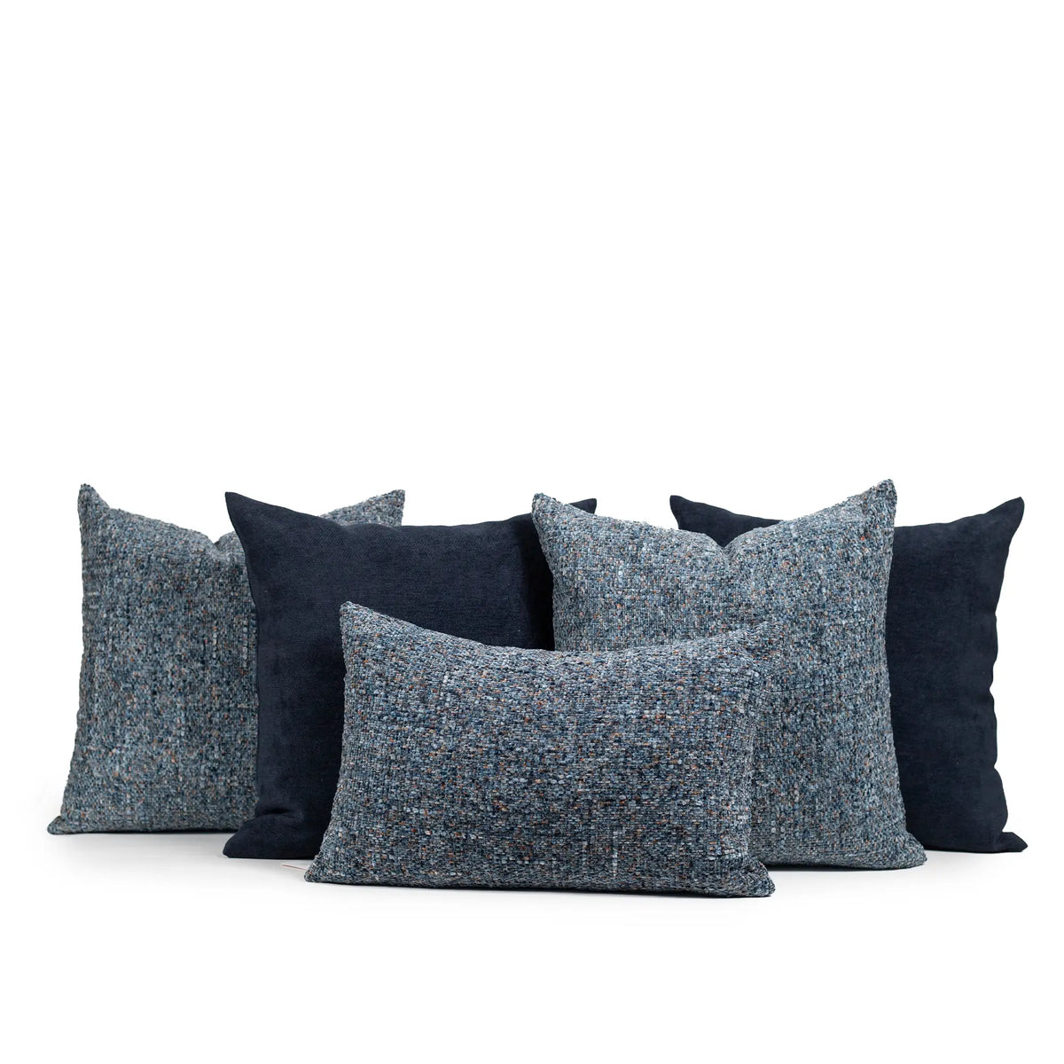 Set 5 Cojines Decorativos A&A Marino — Profundidad Azul Serena · Interior
