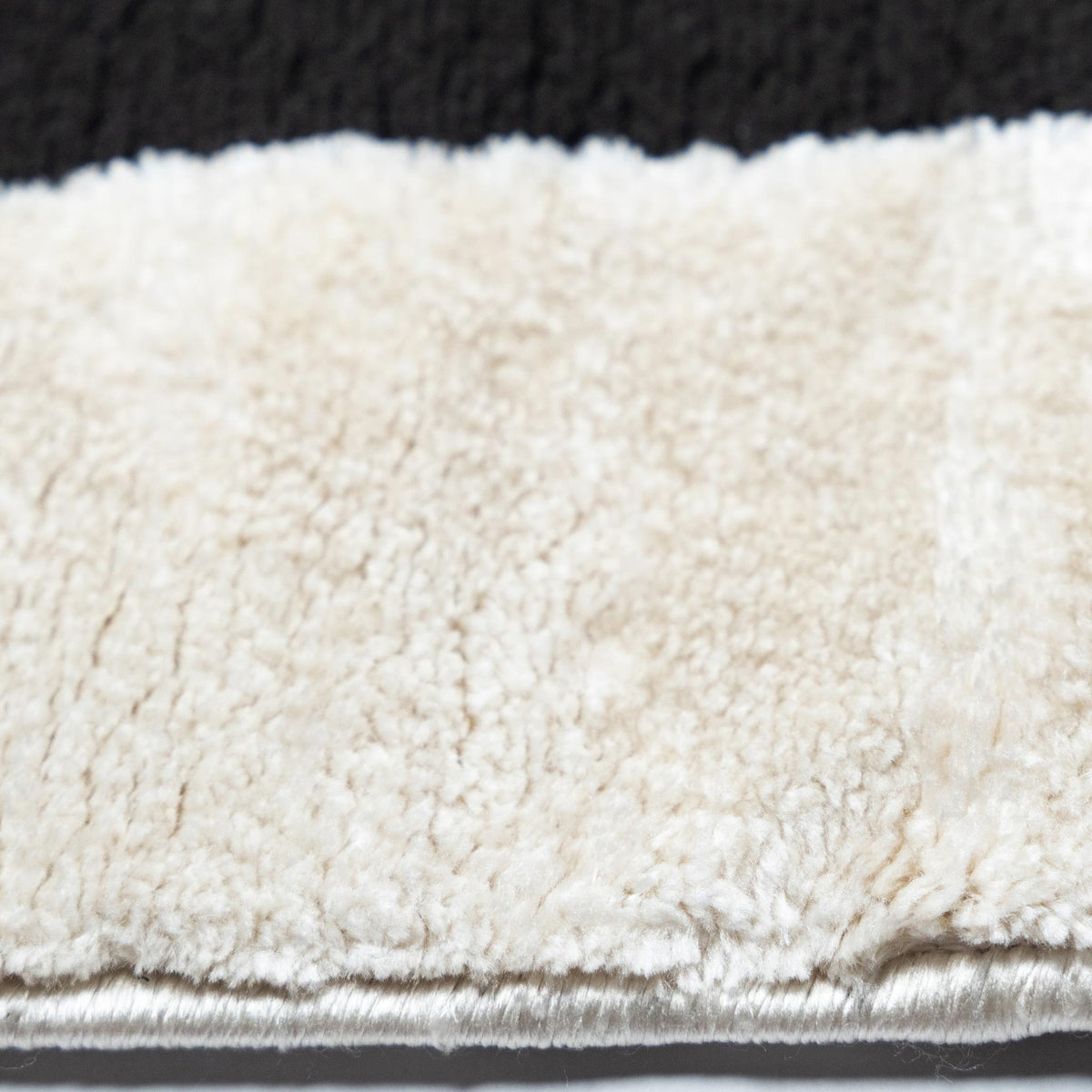 Tapete Decorativo Optika T9054 Crema / Negro – Geométrico · Interior