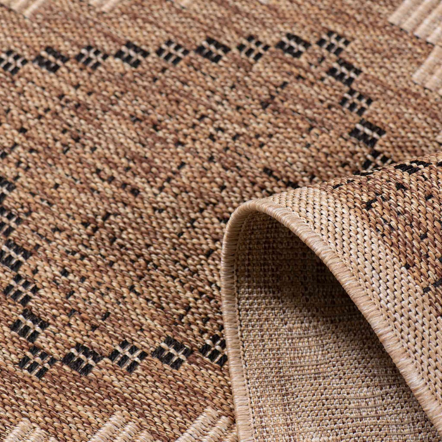 Tapete Decorativo Feizy NIZA 2005R – Geométrico Texturizado Café | Arena Indoor / Outdoor