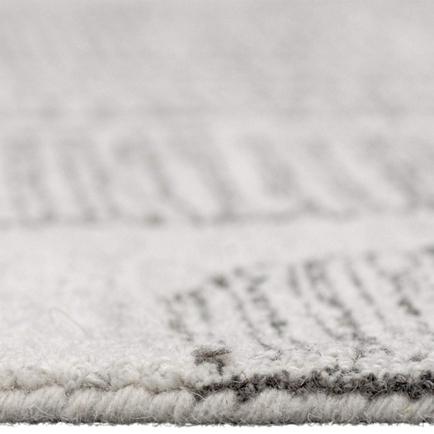 Tapete Decorativo Feizy Helena 146N – Ivory | Gris con Relieve Retro-Orgánico