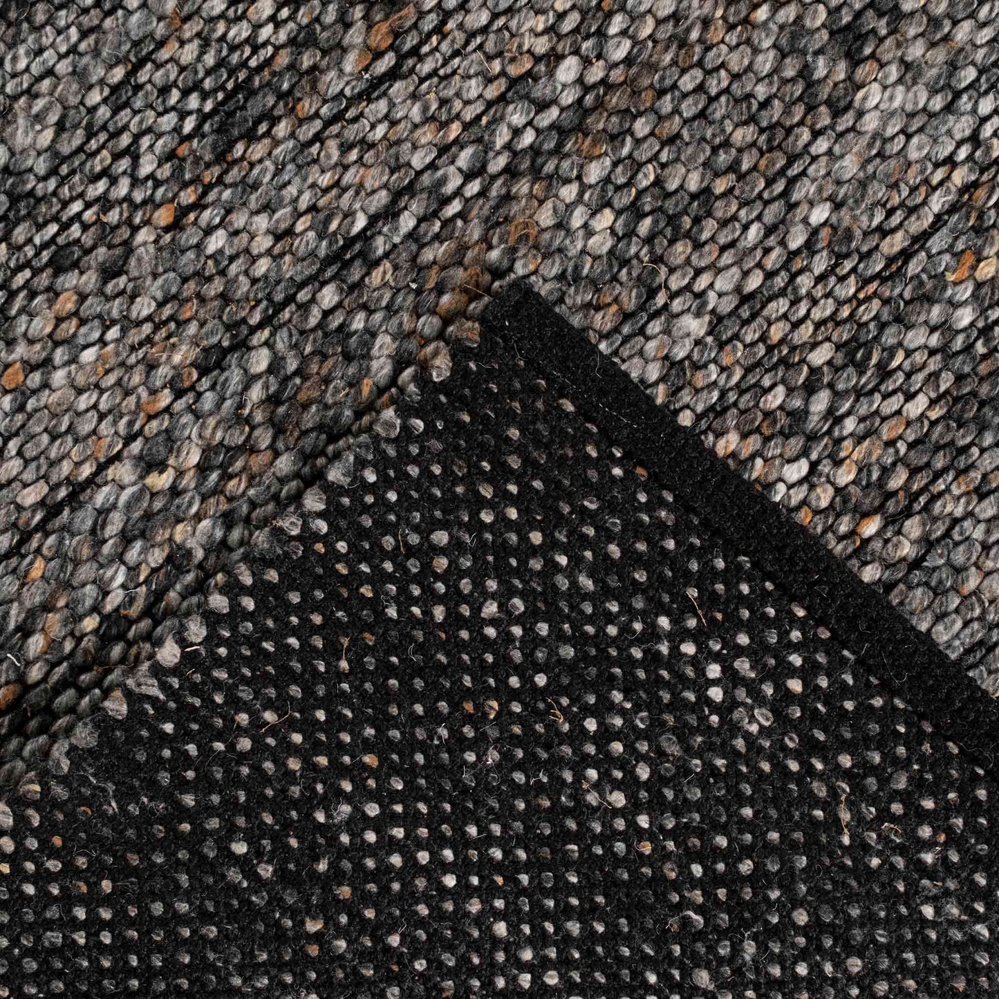 Tapete Decorativo Feizy Fiji 132N – Texturizado Moderno Charcoal | Taupe Indoor / Outdoor