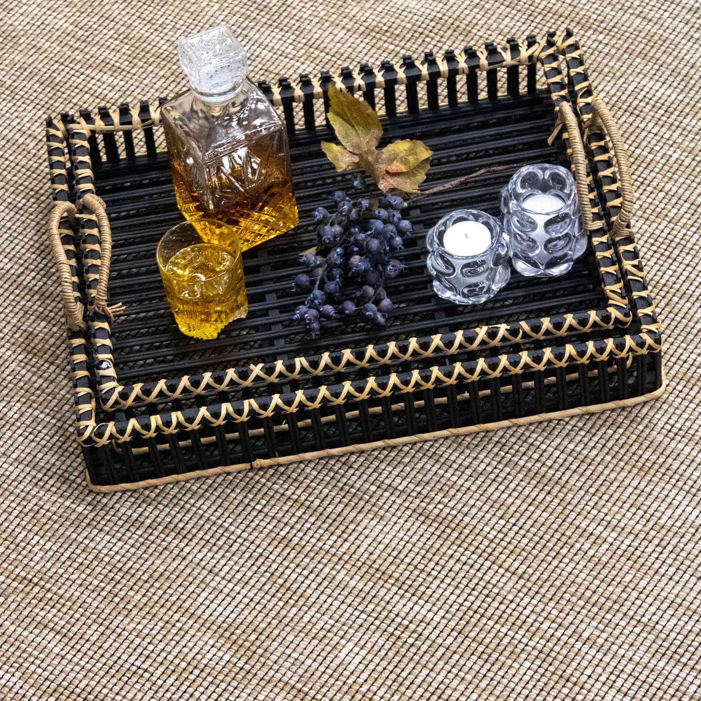 Tapete Decorativo Feizy Sari 2017R – Tejido Plano Natural Crema | Negro