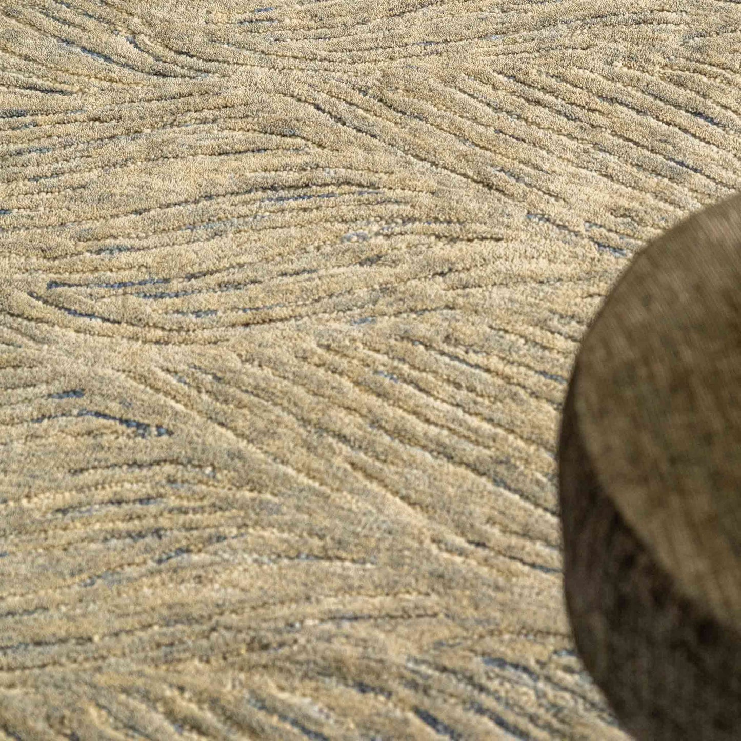 Tapete Decorativo Feizy Helena 144N – Azul Celeste | Gris en Lana Natural