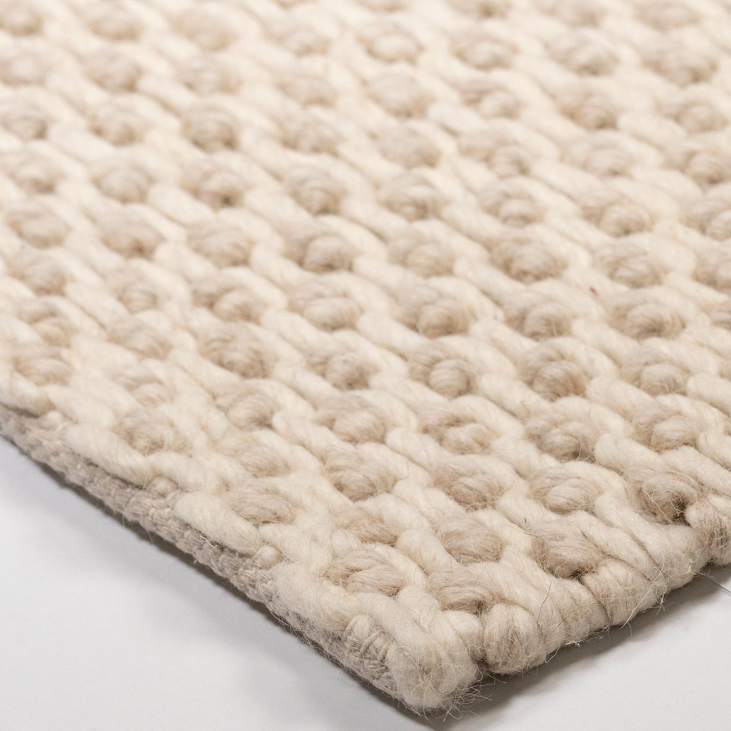 Tapete Decorativo ANIKA N8049 - Crema - Lana | Algodón | Poliéster - Hecho a Mano - Dorzav