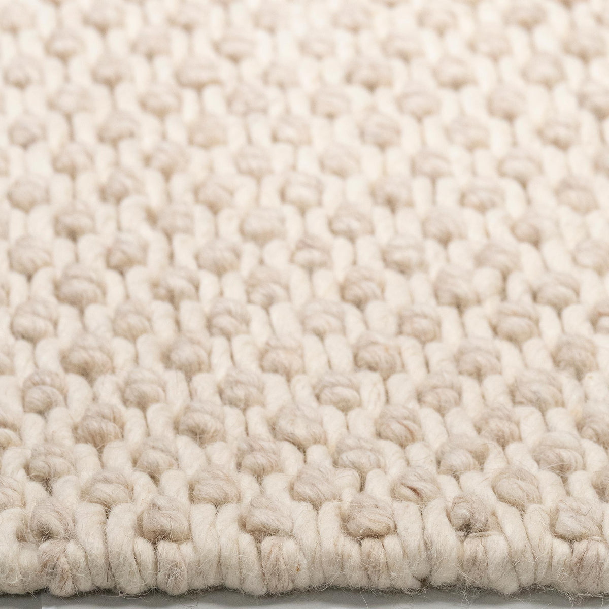 Tapete Decorativo ANIKA N8049 - Crema - Lana | Algodón | Poliéster - Hecho a Mano - Dorzav