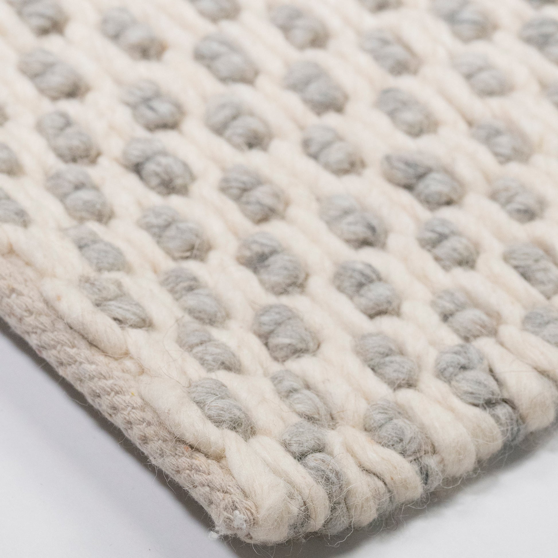 Tapete Decorativo ANIKA N8051 - Marfil - Lana | Algodón | Poliéster - Hecho a Mano - Dorzav
