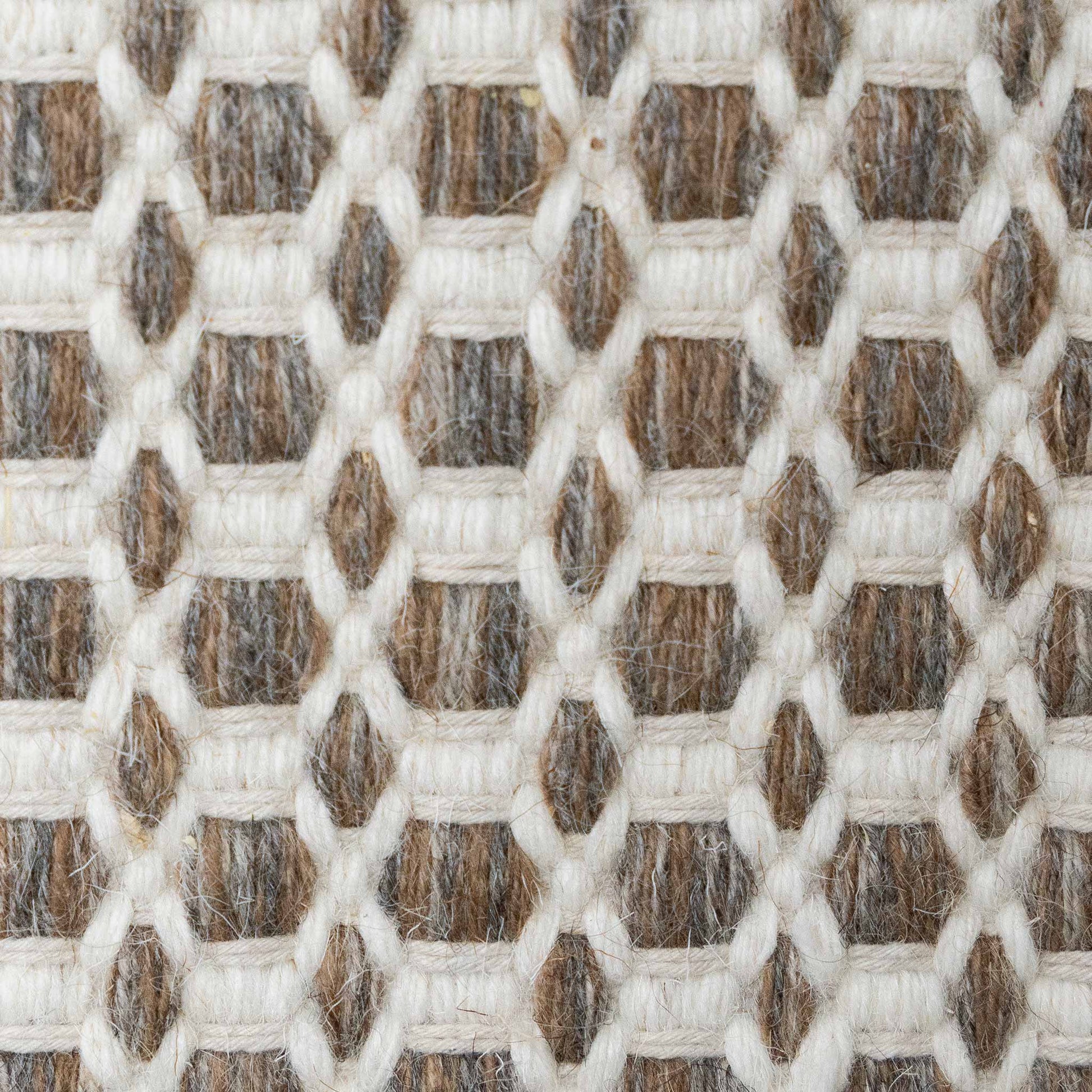 Tapete Decorativo DEYA D7004 - Camello - PET | Algodón - Hecho a Mano - Dorzav
