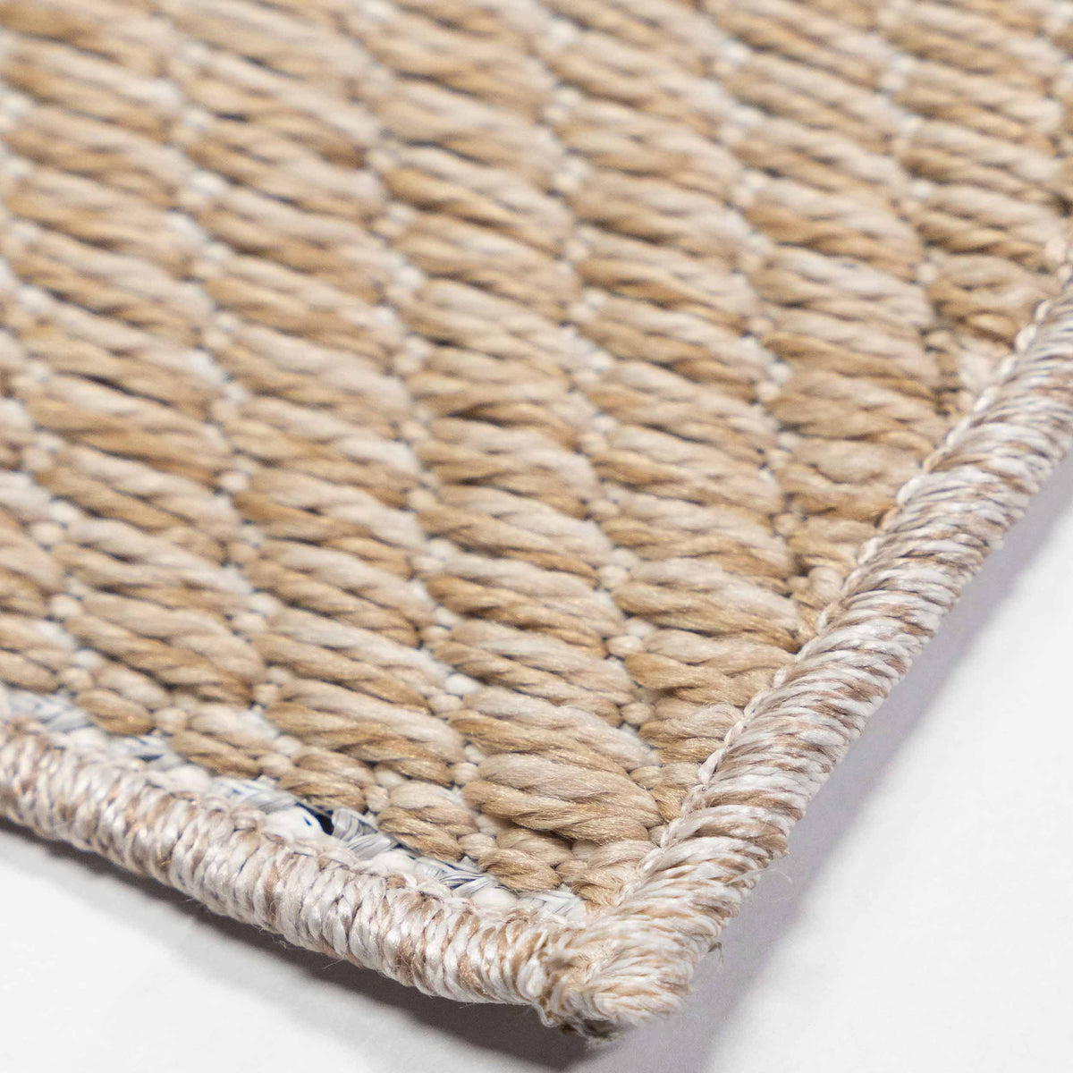 Tapete Decorativo GINA R2004 - Beige - Polipropileno - Hecho a Máquina - Dorzav
