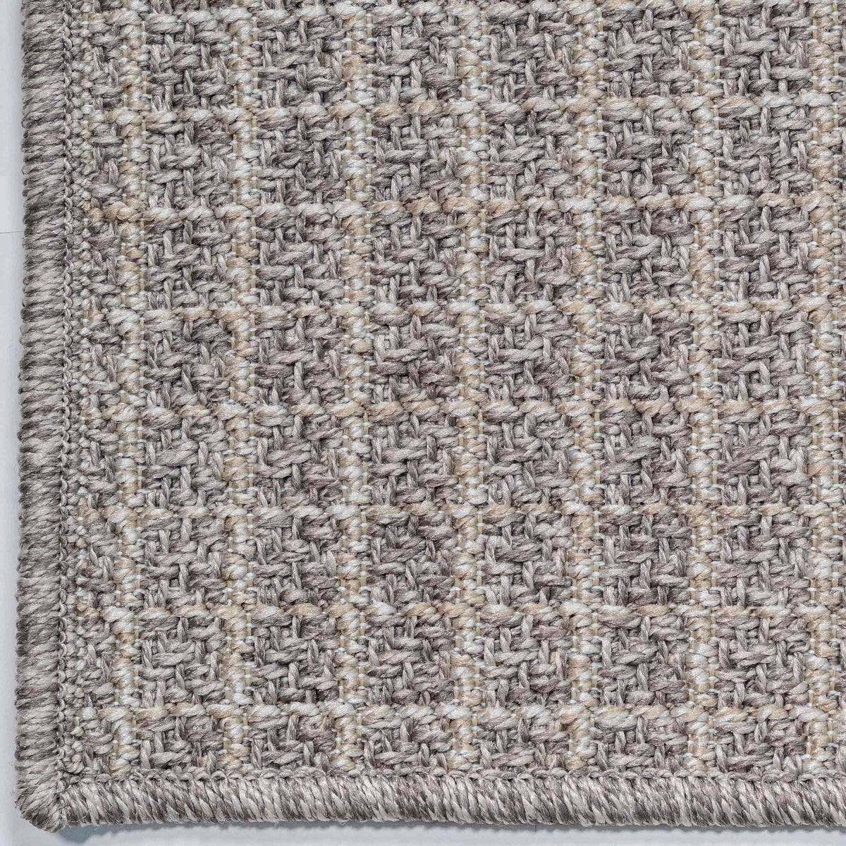 Tapete Decorativo ISIS E1003 - Café - Polipropileno - Hecho a Mano - Dorzav