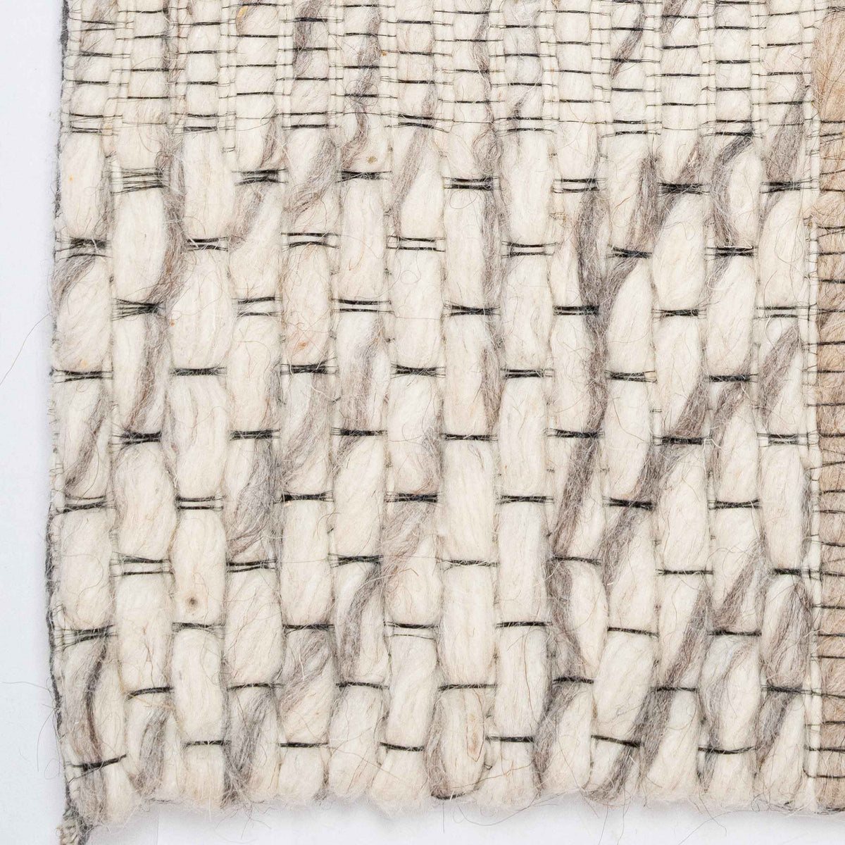 Tapete Decorativo JAYA N8035 - Beige - Yute | Lana | Hilo Sint ( Forro Posterior 100% Algodón - Hecho a Mano - Dorzav