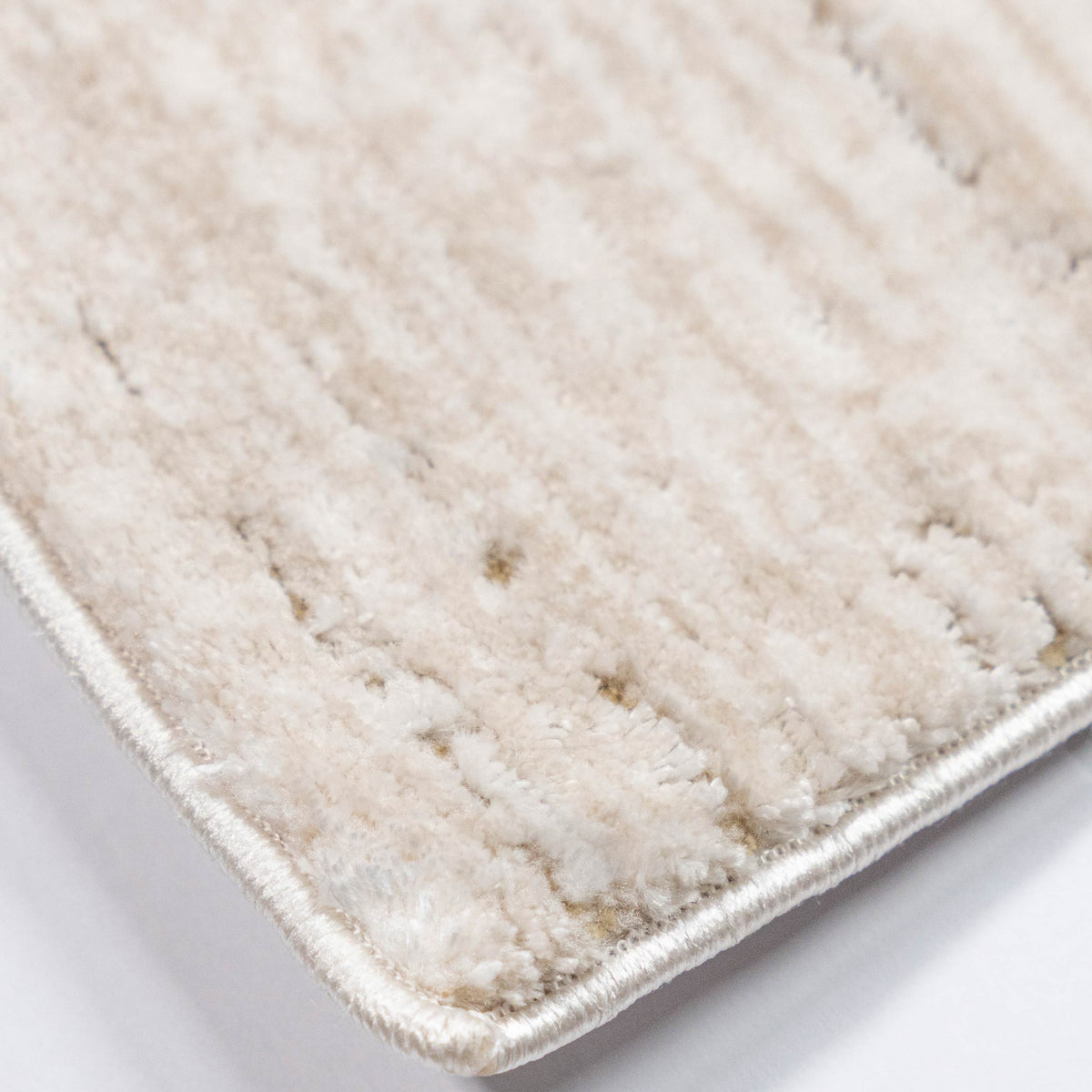 Tapete Decorativo METZ T2432 - Beige - Poliéster - Hecho a Máquina - Dorzav
