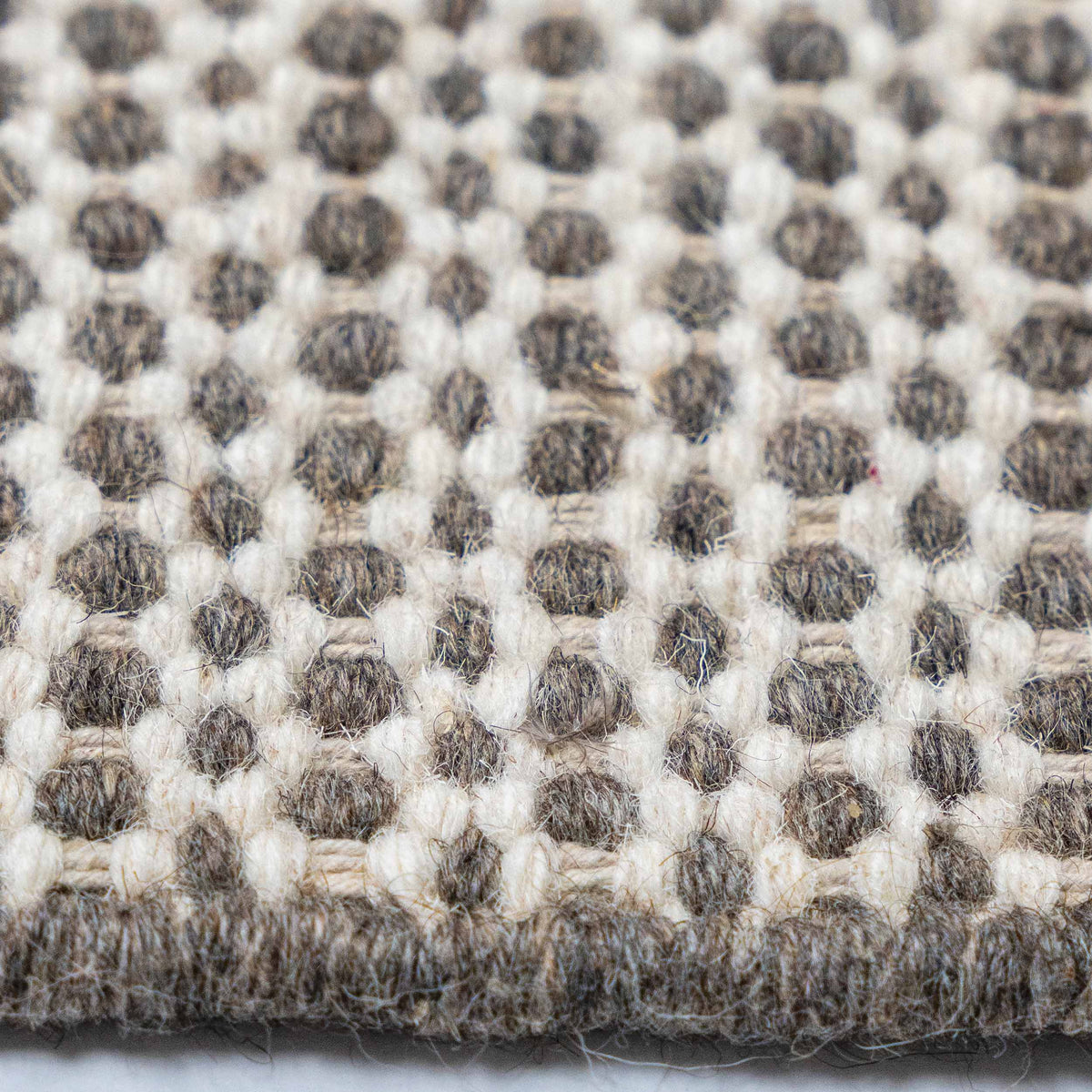 Tapete Decorativo SHAILA D8001 - Crema - Lana | Algodón - Hecho a Mano - Dorzav