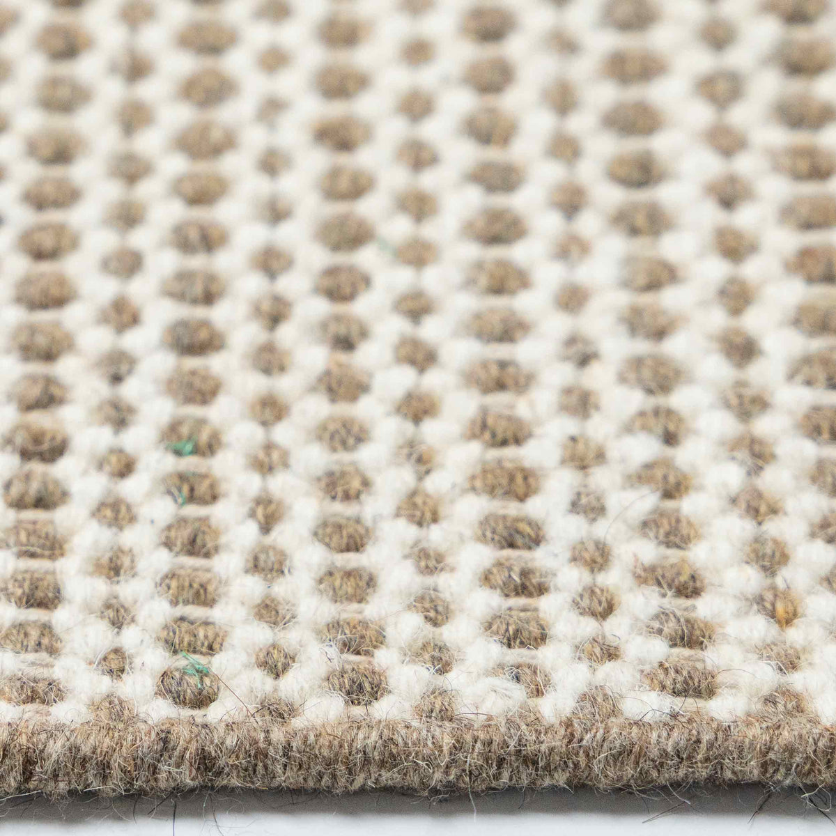 Tapete Decorativo SHAILA D8006 - Crema - Lana | Algodón - Hecho a Mano - Dorzav