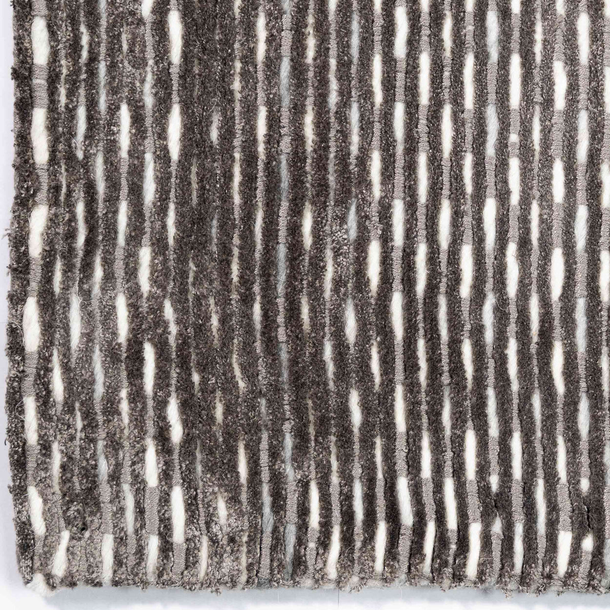 Tapete Decorativo THANE N4015 - Gris - Viscosa | Lana - Hecho a Mano - Dorzav