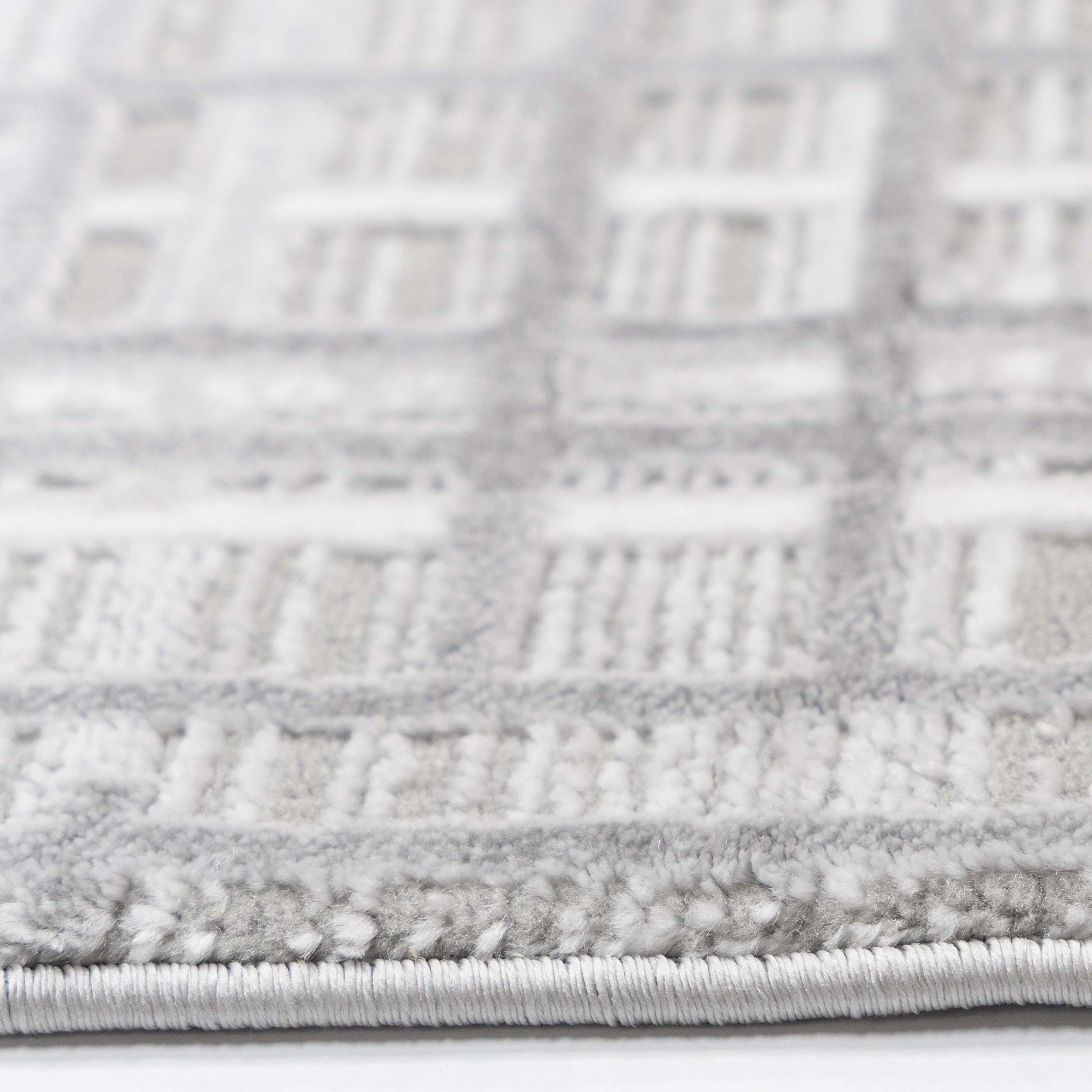 Tapete Decorativo VALDA R1022 - Gris - Poliéster | Polipropileno - Hecho a Máquina - Dorzav