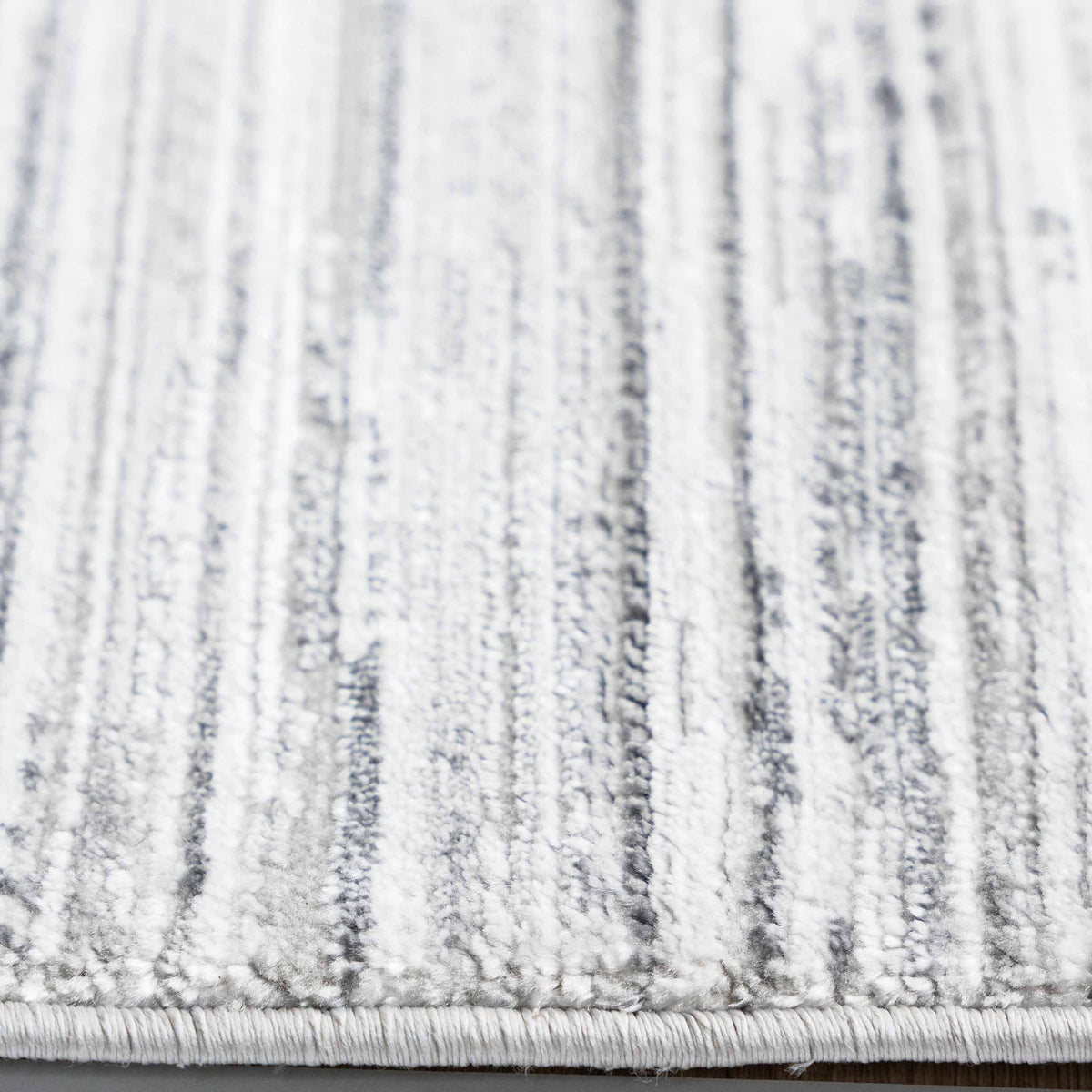 Tapete Decorativo VALDA R1024 - Gris - Poliéster | Polipropileno - Hecho a Máquina - Dorzav