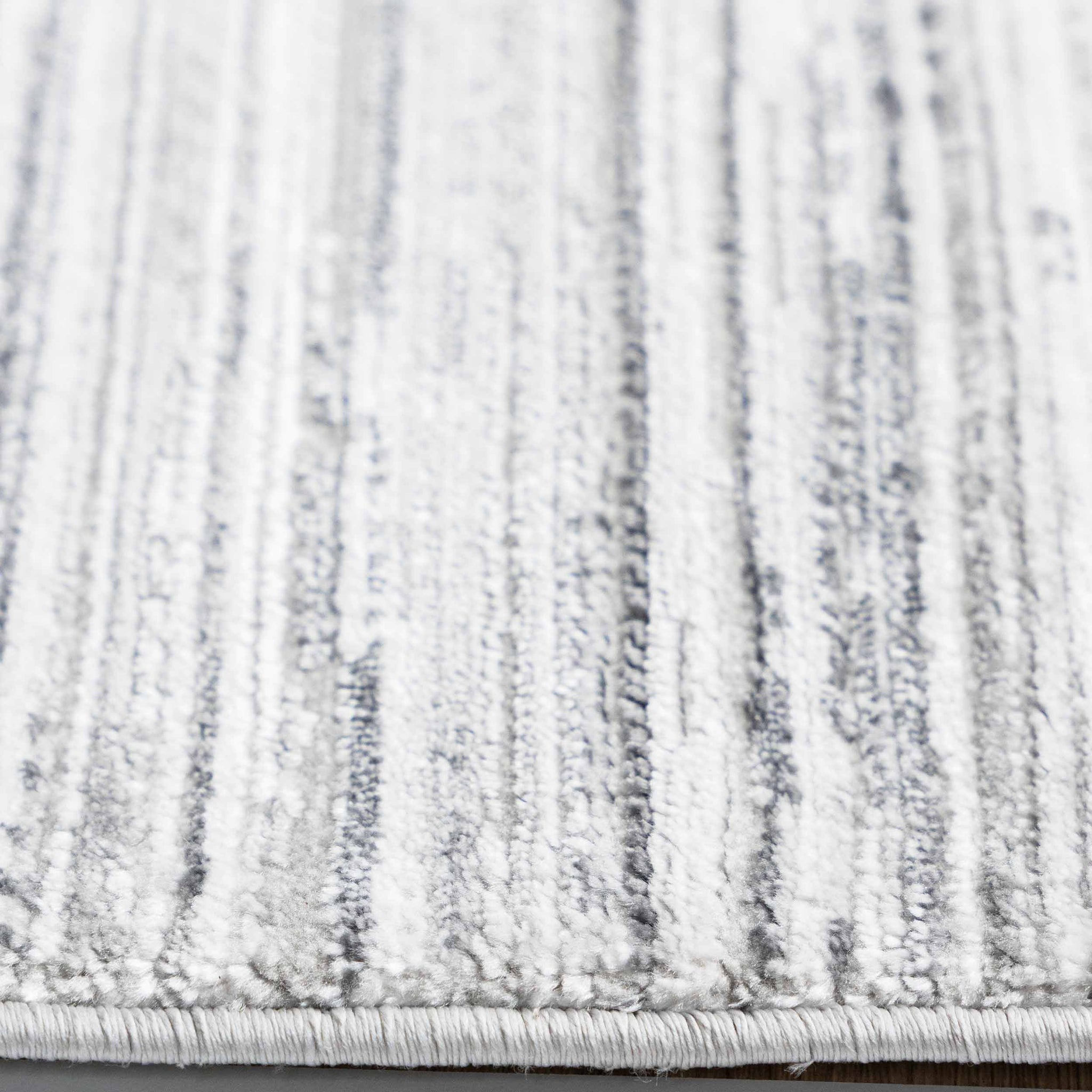 Tapete Decorativo VALDA R1024 - Gris - Poliéster | Polipropileno - Hecho a Máquina - Dorzav