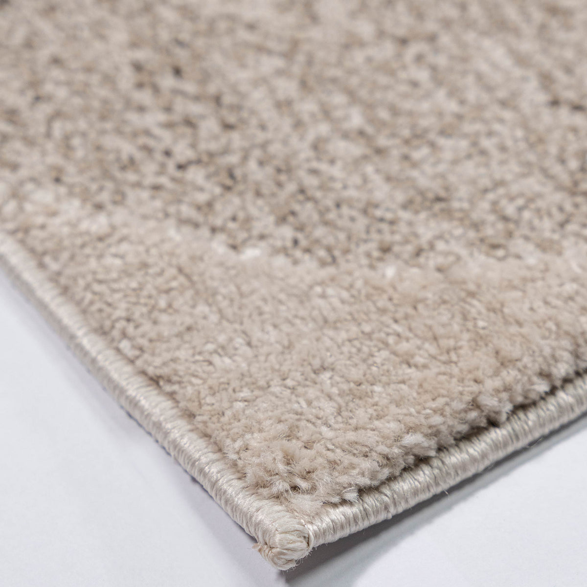 Tapete Decorativo VARSI R3020 - Crema - Poliéster | Polipropileno - Hecho a Máquina - Dorzav