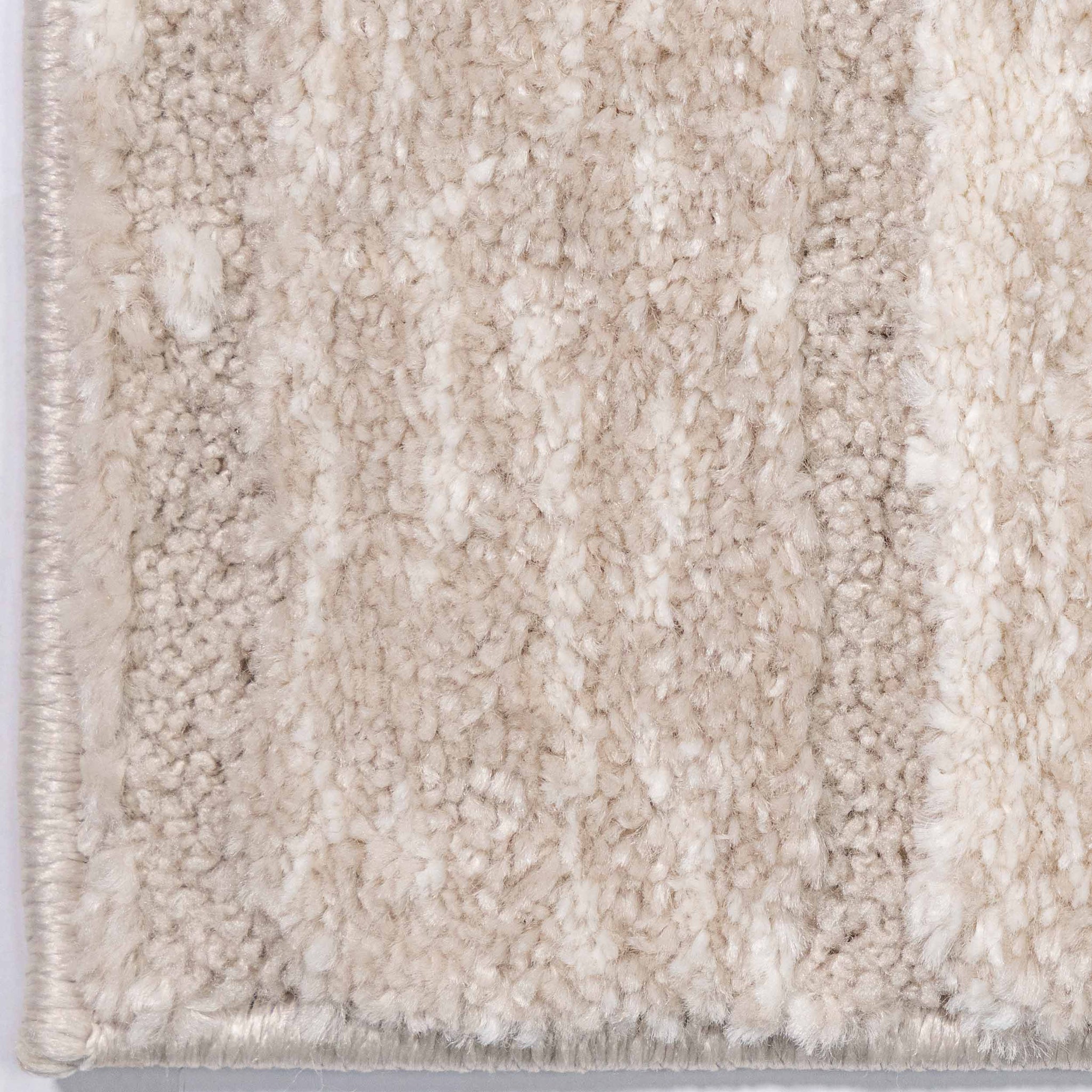 Tapete Decorativo VARSI R3024 - Crema - Poliéster | Polipropileno - Hecho a Máquina - Dorzav