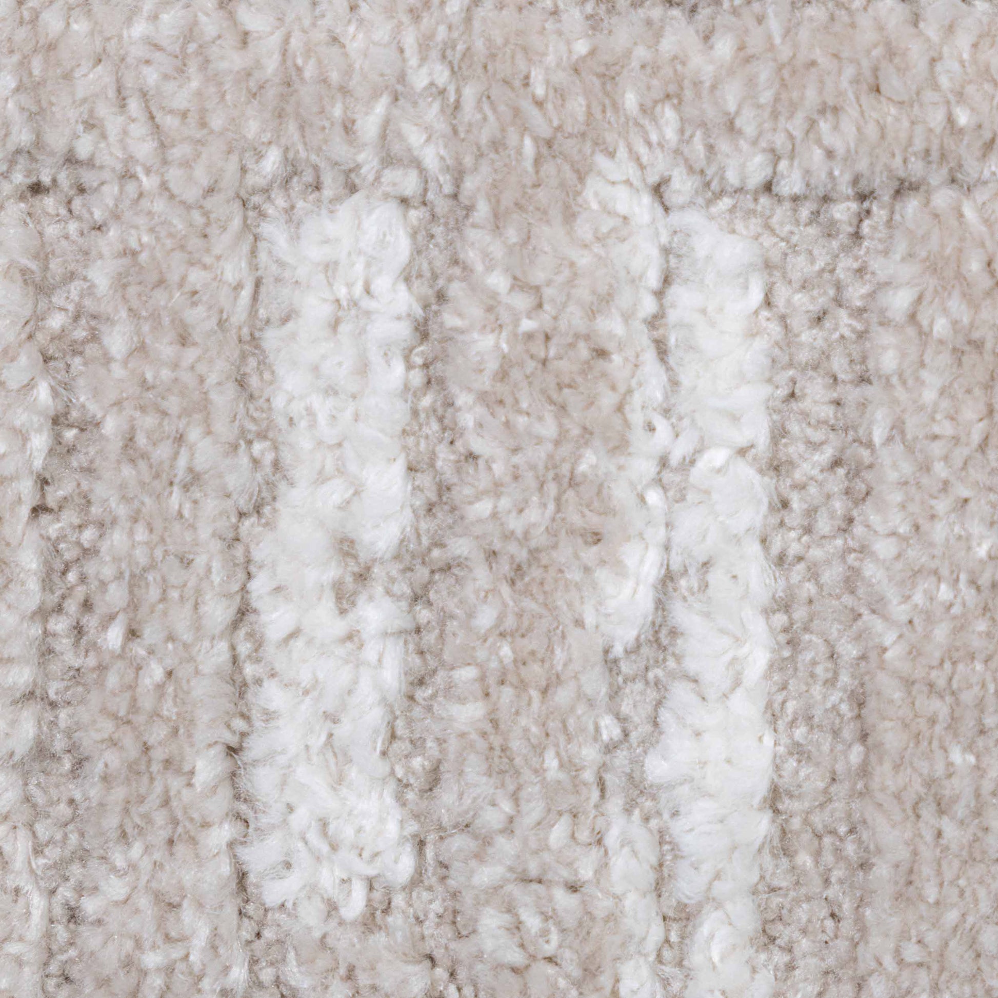 Tapete Decorativo VARSI R3024 - Crema - Poliéster | Polipropileno - Hecho a Máquina - Dorzav
