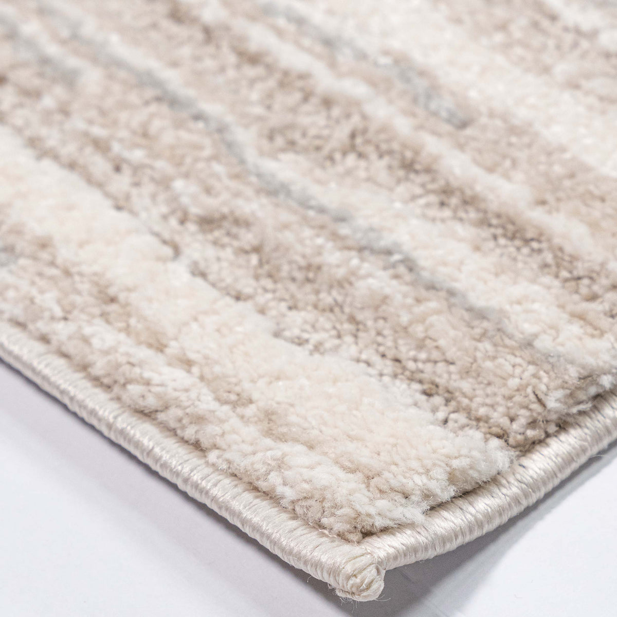 Tapete Decorativo VARSI R3027 - Crema - Poliéster | Polipropileno - Hecho a Máquina - Dorzav