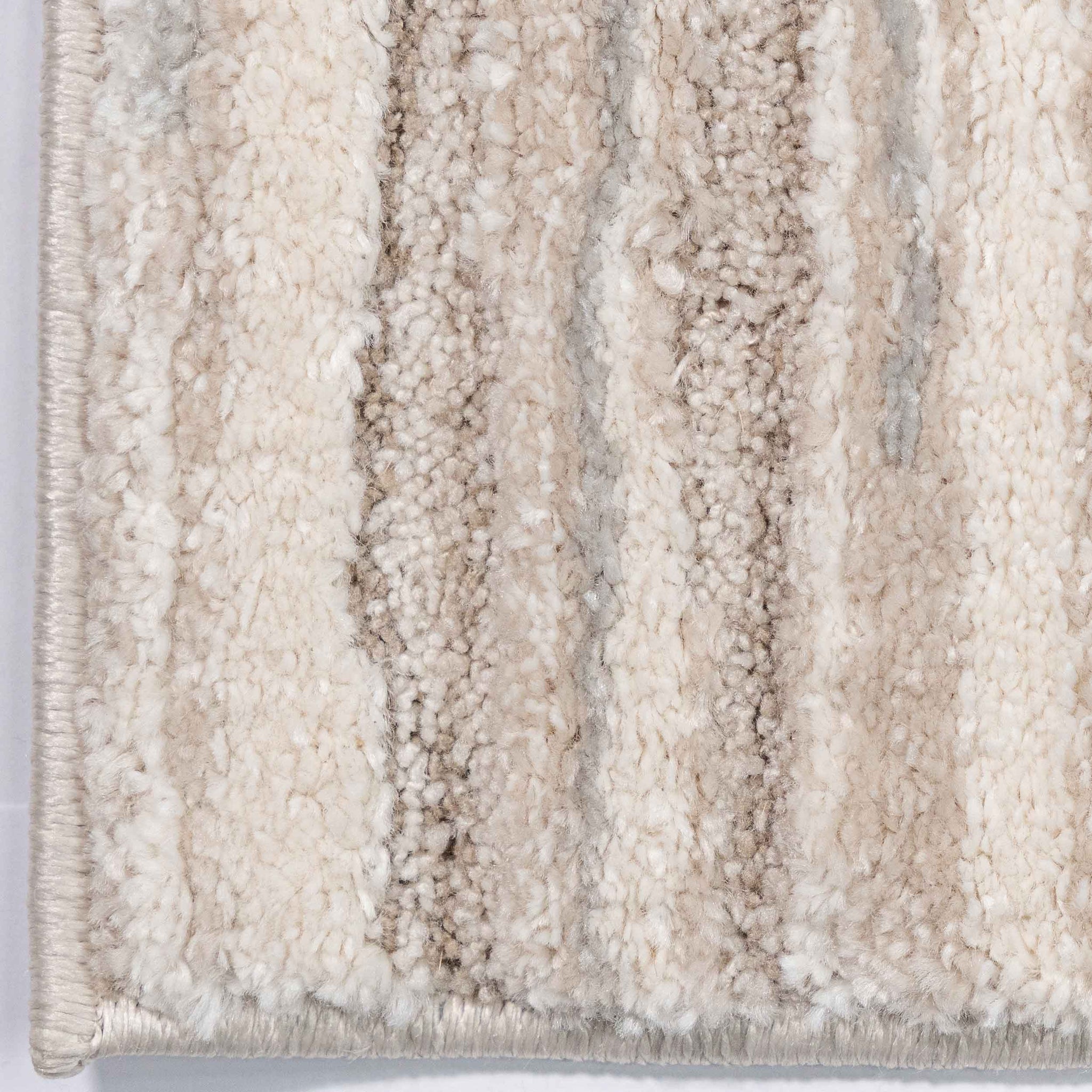 Tapete Decorativo VARSI R3027 - Crema - Poliéster | Polipropileno - Hecho a Máquina - Dorzav