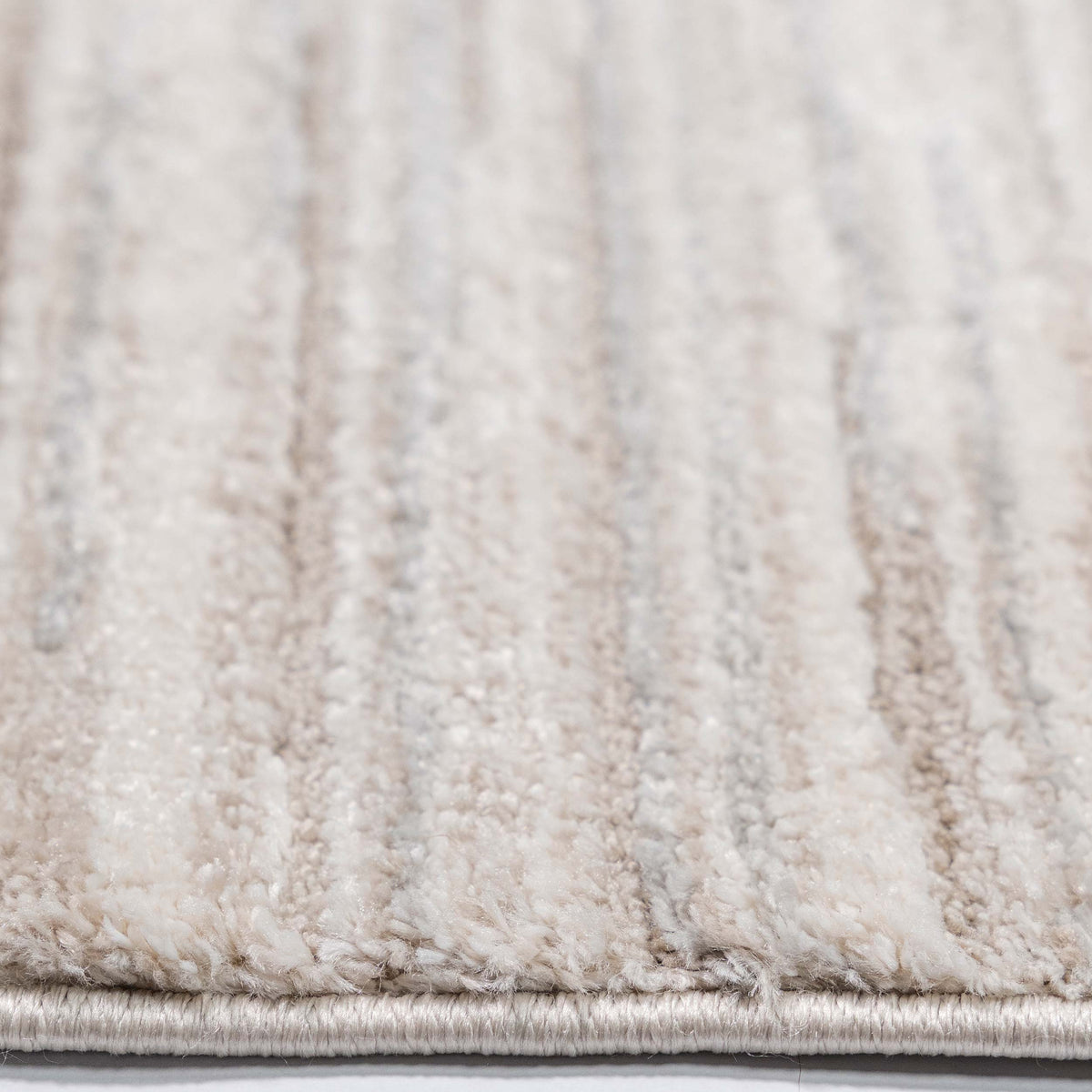 Tapete Decorativo VARSI R3027 - Crema - Poliéster | Polipropileno - Hecho a Máquina - Dorzav