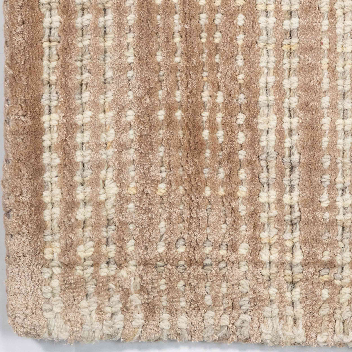 Tapete Decorativo ZULIKA N4021 - Taupe - Viscosa - Hecho a Mano - Dorzav